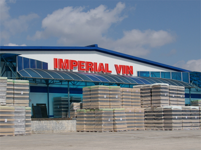 成功營運“摩瓦多瓦帝國酒業(yè)”進入中國市場